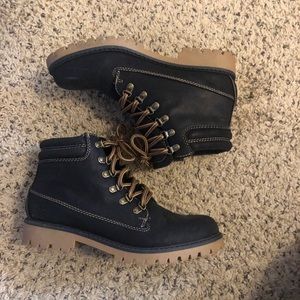 Hiking boots from Maurices, only worn once
